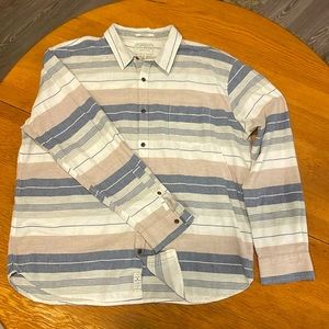 Lucky Brand super soft long sleeve button up shirt. Mens XL. Horizontal stripes